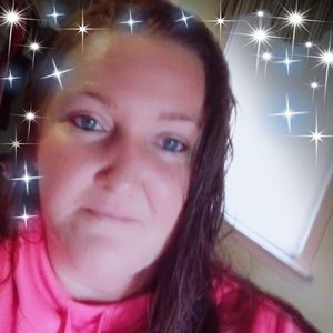 Meet your Posher, Leeann